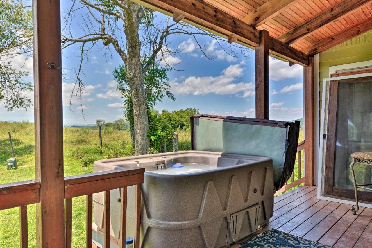 Villa Charming Galax Retreat With Wraparound Deck! Exterior foto